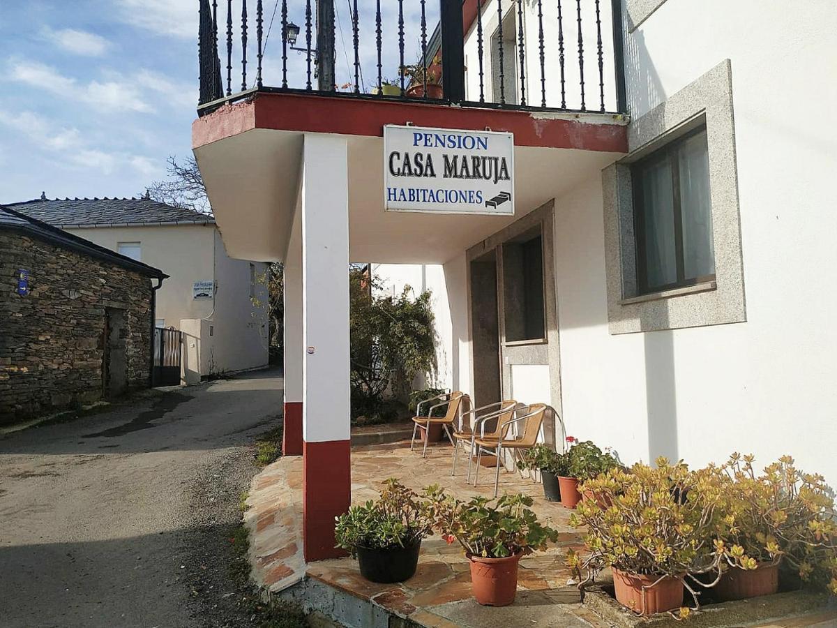 Pension Casa Maruja Castromayor Bagian luar foto